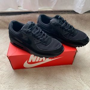 NIKE AIR MAX 90